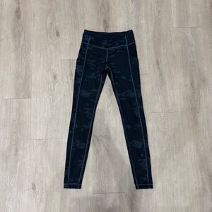 Lululemon Speed Tight II Full-On Luxtreme Blue Camo Size 4